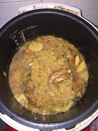 酸菜土豆炖排骨的做法步骤：6