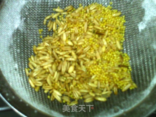 花生菱角五谷米糊的做法步骤：3