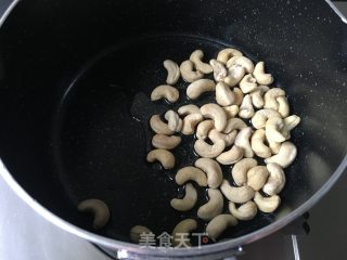 芦笋拌腰果的做法步骤：4