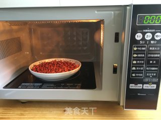 香脆花生米的做法步骤：4