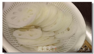 红油藕片的做法步骤：2