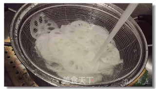 红油藕片的做法步骤：6