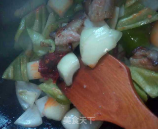 【桃李厨艺】干锅土豆片－土豆这样做比干炒土豆丝好吃一百倍的做法步骤：6