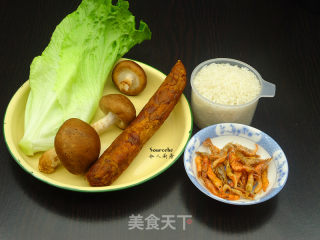 虾米腊肠蒸饭的做法步骤：1