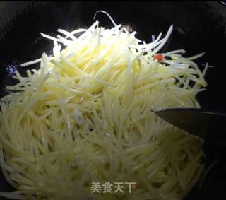 【一人食】土豆丝炒饭的做法步骤：3