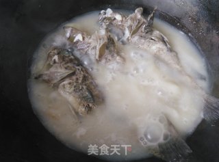 奶白黑鱼汤的做法步骤：8