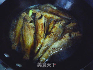 家熬小黄鱼的做法步骤：8