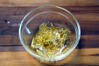 草莓慕斯的做法 烘焙食谱的做法步骤：1