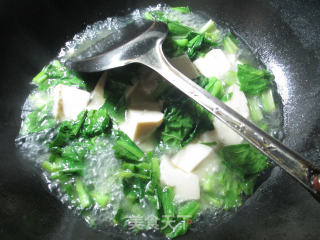 油菜蕻煮豆腐的做法步骤：4
