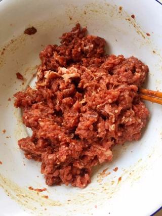 羊肉胡萝卜饺子的做法步骤：5