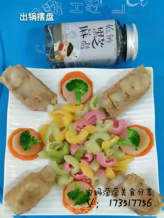 宝妈滢滢分享儿童辅食花样做法之山药胡萝卜搭配排骨汤三宝妈多味圈圈面的做法步骤：8