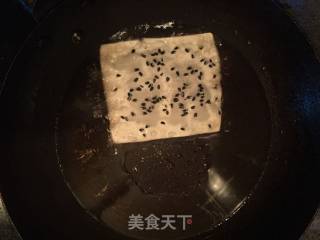芝麻脆饼的做法步骤：3