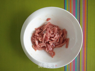 【京酱肉丝】的做法步骤：2