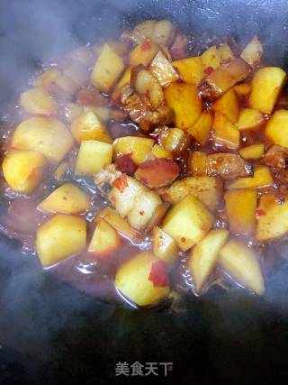 土豆红烧肉的做法步骤：15