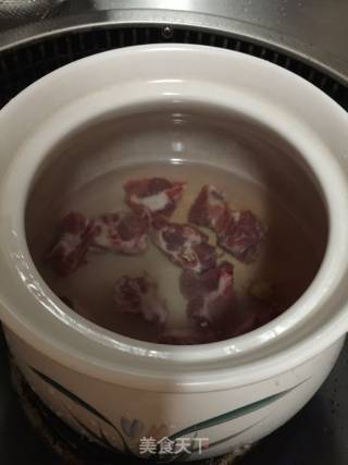 排骨香菇大枣汤的做法步骤：5