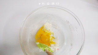 火龙果奶油糯米蛋糕的做法步骤：4