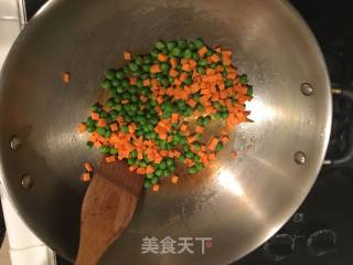 松子玉米虾仁的做法步骤：3