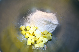 巧克力妙芙蛋糕的做法步骤：1