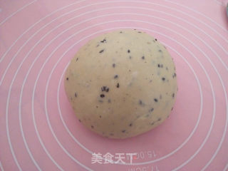 黑芝麻吐司的做法步骤：2