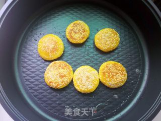 香蕉红薯糯米饼的做法步骤：9