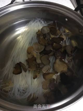 砂锅炖菜的做法步骤：3