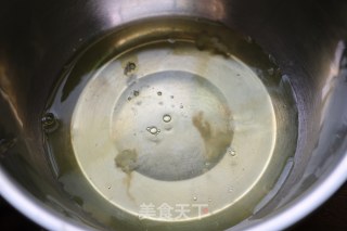 萌一脸的缤纷水果小熊慕斯的做法步骤：2
