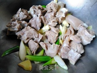 红烧羊肉的做法步骤：6