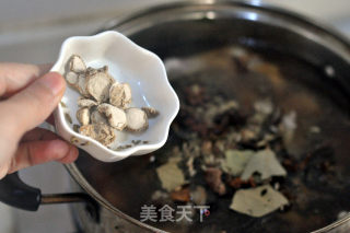 卤香凤爪的做法步骤：5