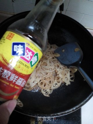 肉炒藕片的做法步骤：5