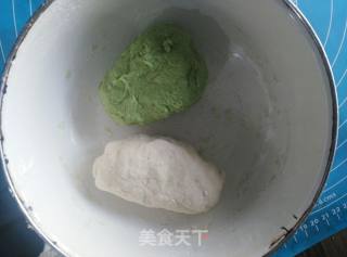 翡翠白菜水饺的做法步骤：3