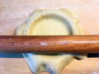 “冬季里的新鲜蔬菜“——苹果派（翻糖膏蔬菜）的做法步骤：5