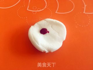“冬季里的新鲜蔬菜“——苹果派（翻糖膏蔬菜）的做法步骤：9