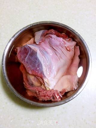 红烧牛肉面的做法步骤：1