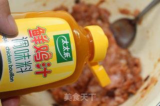 鲜肉馄饨的做法步骤：2