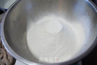 烫面玫瑰花水煎包的做法步骤：1