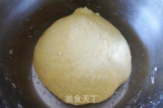 烫面玫瑰花水煎包的做法步骤：4