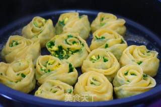烫面玫瑰花水煎包的做法步骤：19