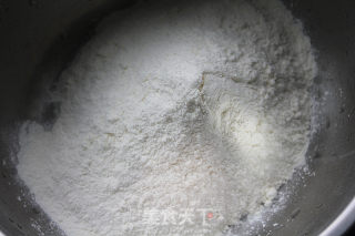 葱油酥酱香手撕饼的做法步骤：1
