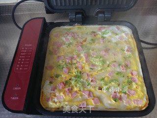 火腿鸡蛋卷饼的做法步骤：7