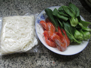 虾干青菜乌冬面的做法步骤：1