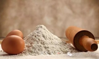 卷客教你做自制番茄披萨的做法步骤：2