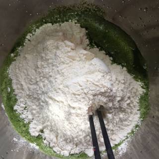 翡翠饺子的做法步骤：4