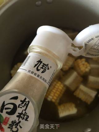糖醋排骨之萝卜汤的做法步骤：7