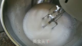 小黄鸭酸奶戚风蛋糕的做法步骤：8