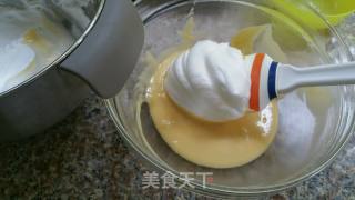 小黄鸭酸奶戚风蛋糕的做法步骤：11