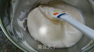 小黄鸭酸奶戚风蛋糕的做法步骤：13