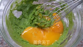 菠菜栗子戚风蛋糕的做法步骤：6