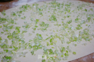 黄金千层葱花饼的做法步骤：4