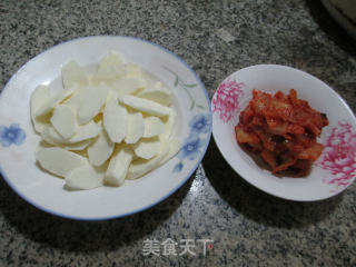 泡菜炒山药的做法步骤：1