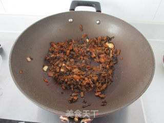 酸菜炒牛肉丝的做法步骤：8